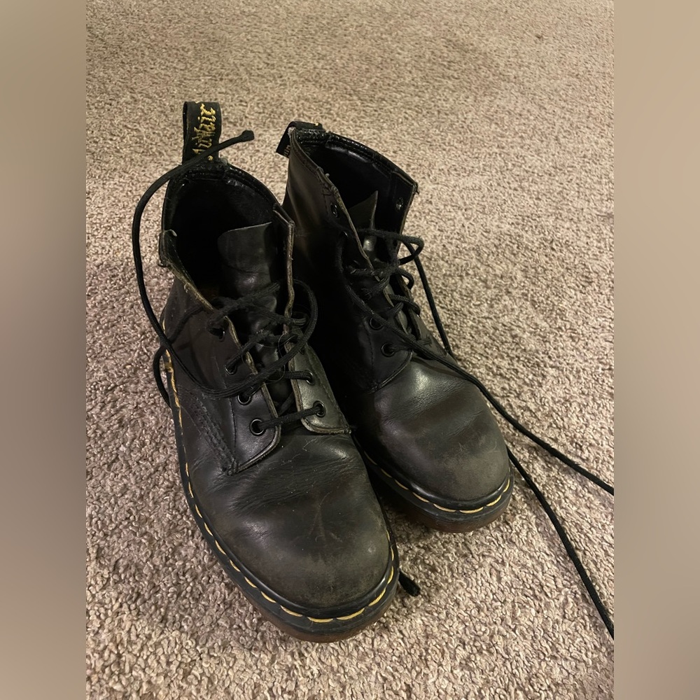 Dr. Martens 101 Ankle Boots